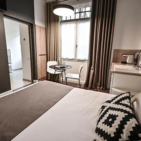 Les Cles Du 27 Aparthotel Parigi